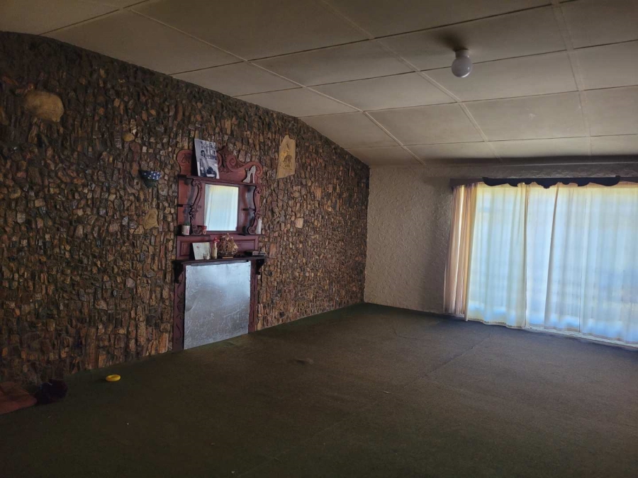 2 Bedroom Property for Sale in Lindley Free State